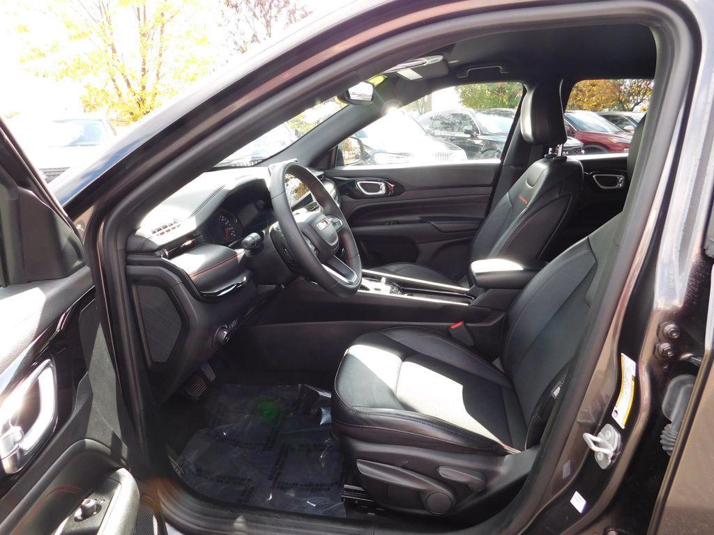 used 2023 Jeep Compass car, priced at $21,170