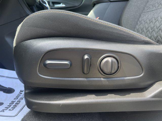 used 2023 Chevrolet Equinox car, priced at $19,989