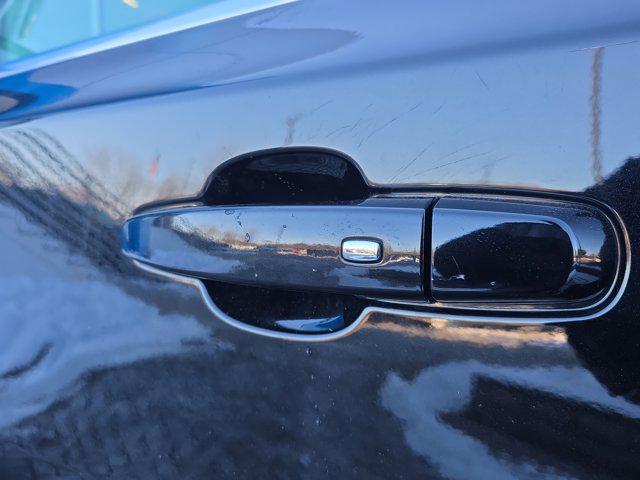 used 2023 Chevrolet Traverse car, priced at $27,817