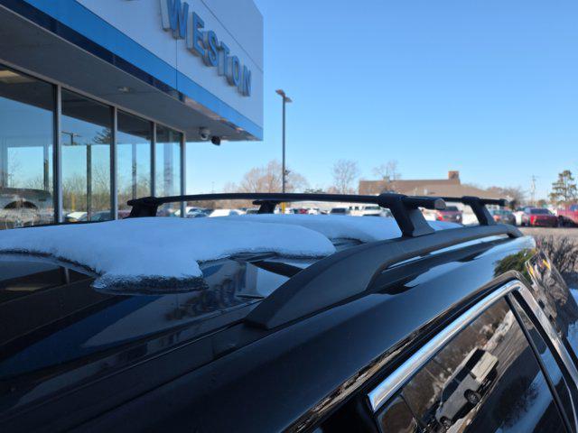 used 2023 Chevrolet Traverse car, priced at $27,817