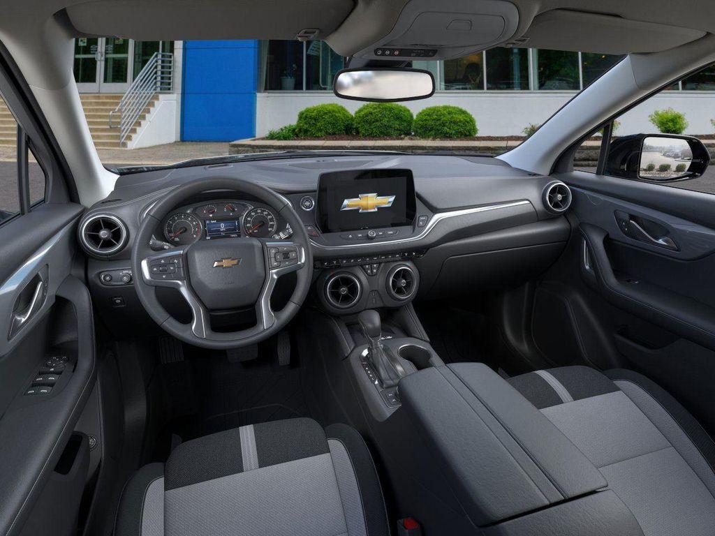 new 2025 Chevrolet Blazer car, priced at $37,402