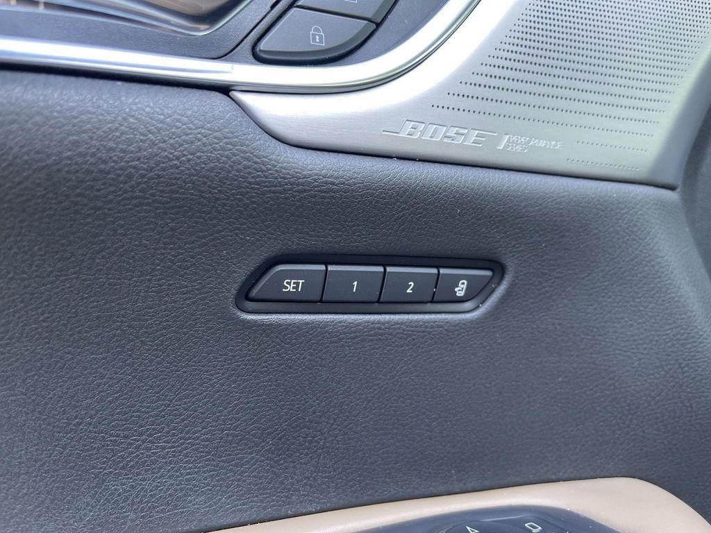 used 2020 Cadillac XT6 car, priced at $26,402