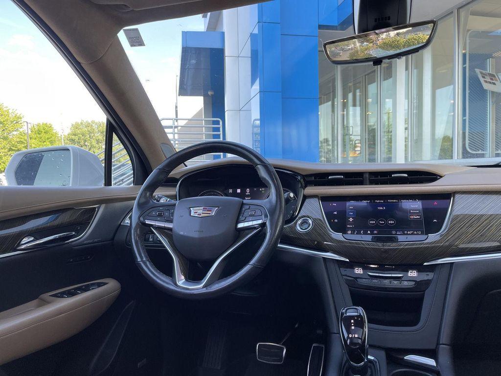 used 2020 Cadillac XT6 car, priced at $26,402