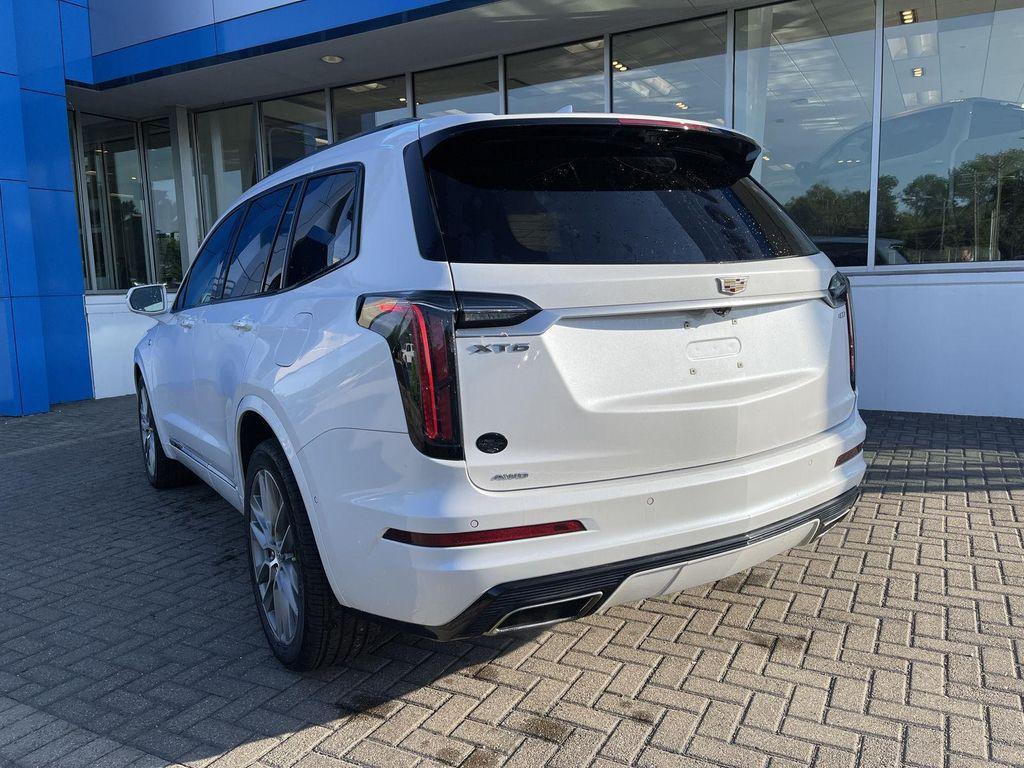 used 2020 Cadillac XT6 car, priced at $26,402