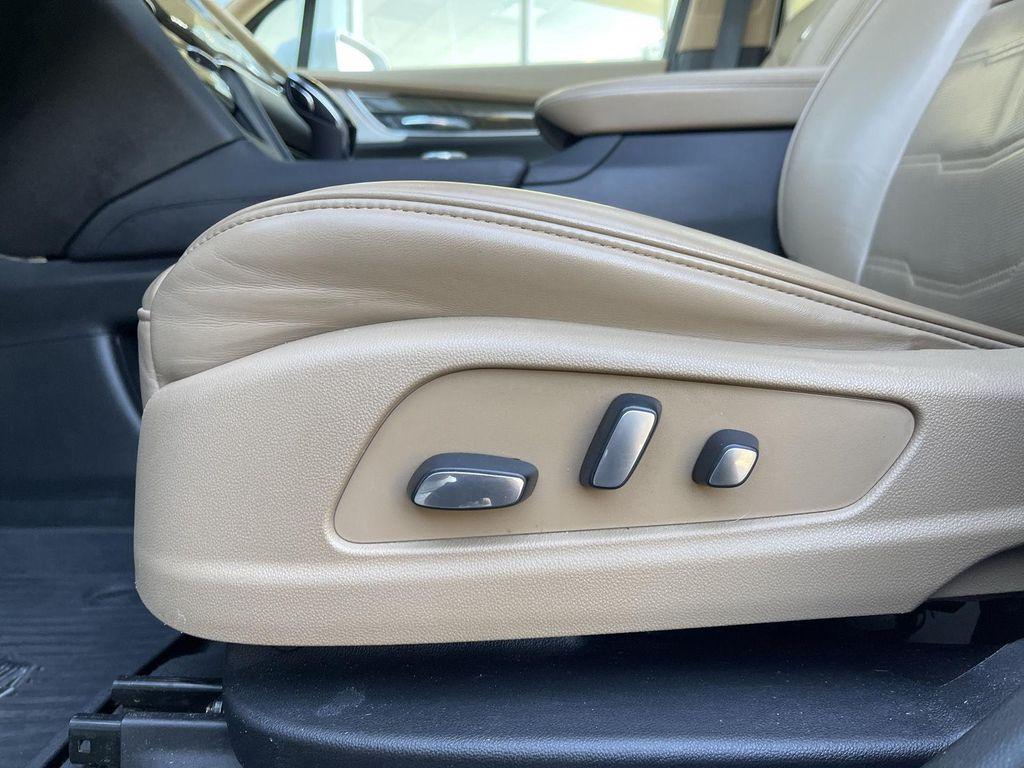 used 2020 Cadillac XT6 car, priced at $26,402