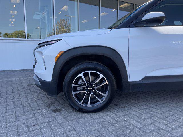 used 2025 Chevrolet TrailBlazer car, priced at $23,706