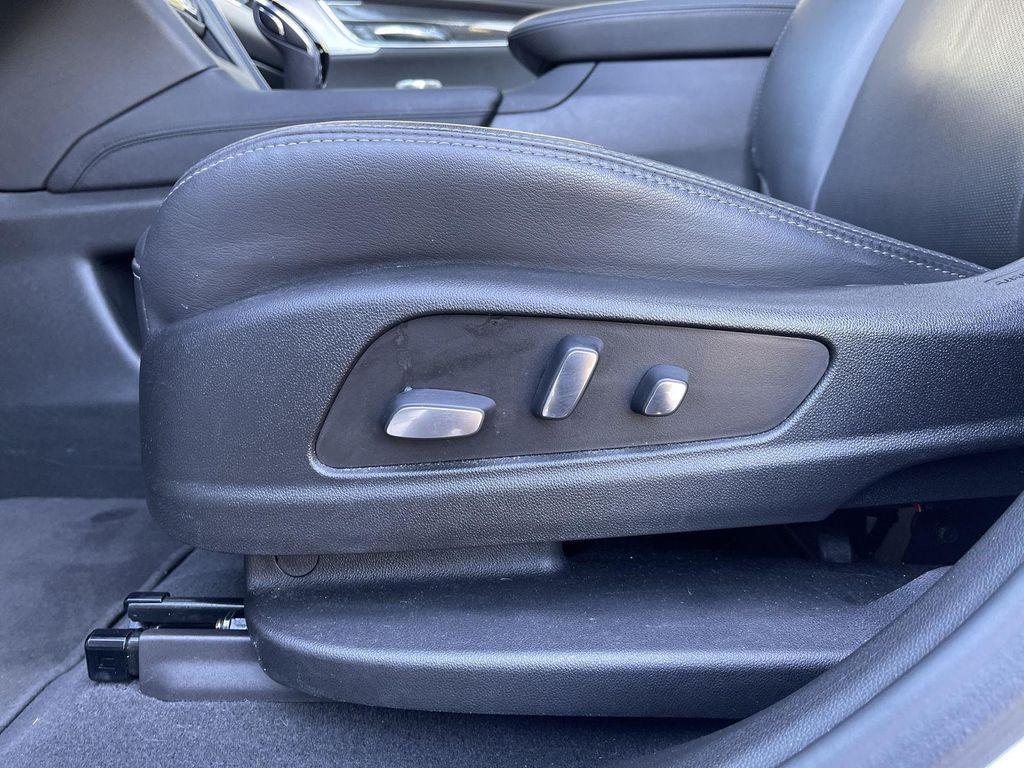 used 2024 Cadillac XT6 car, priced at $51,307