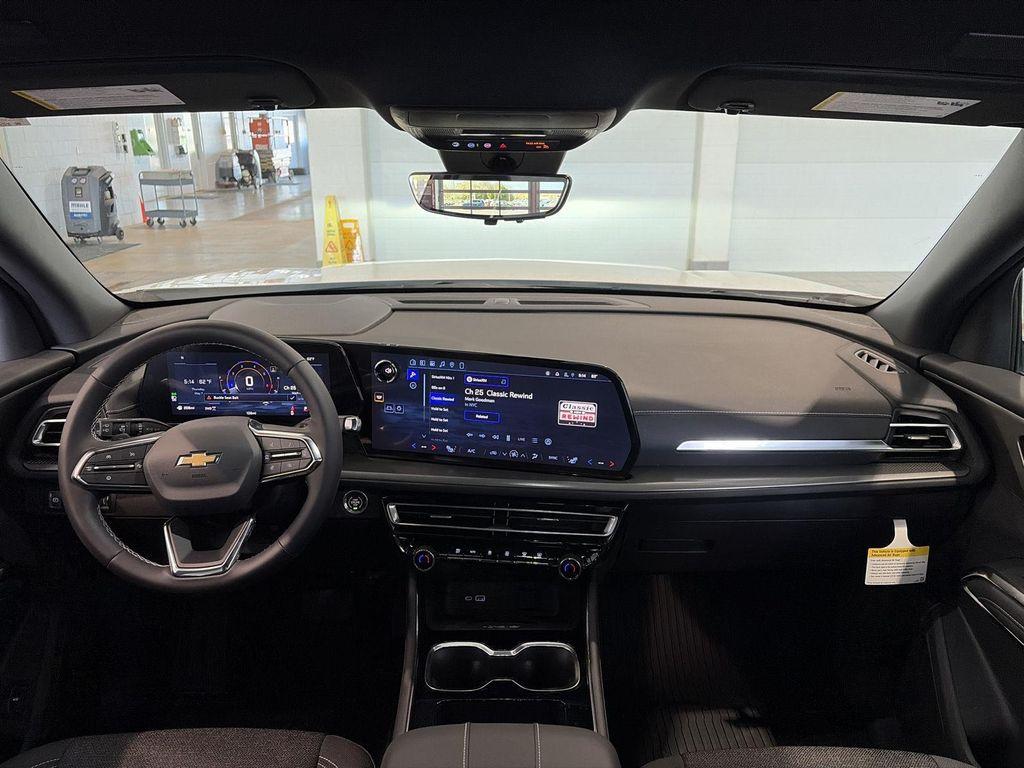 new 2026 Chevrolet Traverse car, priced at $44,802
