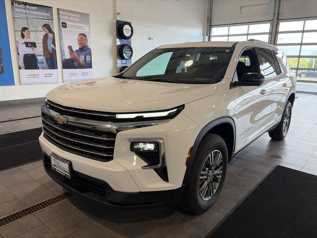 new 2026 Chevrolet Traverse car, priced at $44,802