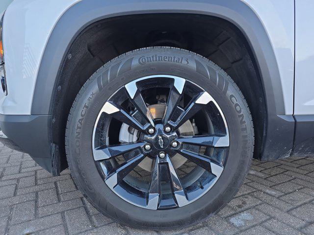 used 2025 Chevrolet Equinox car, priced at $28,742