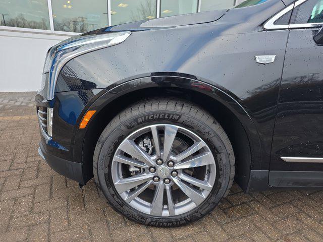 used 2025 Cadillac XT5 car, priced at $43,976