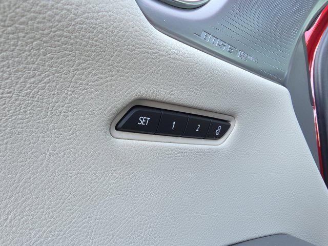 used 2025 Cadillac XT6 car, priced at $45,605