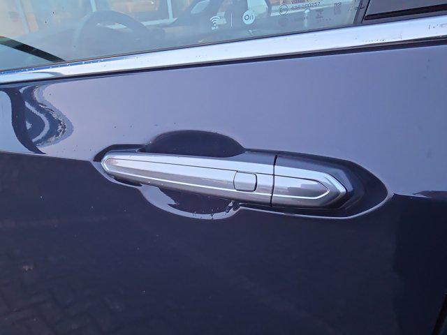 used 2025 Cadillac XT6 car, priced at $46,995