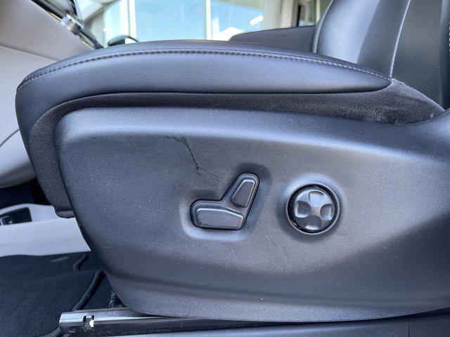 used 2024 Chrysler Pacifica car, priced at $28,204