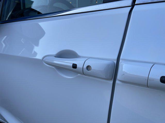 used 2024 Chrysler Pacifica car, priced at $28,204