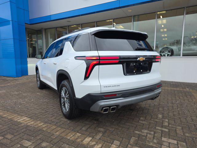 used 2025 Chevrolet Traverse car, priced at $34,412