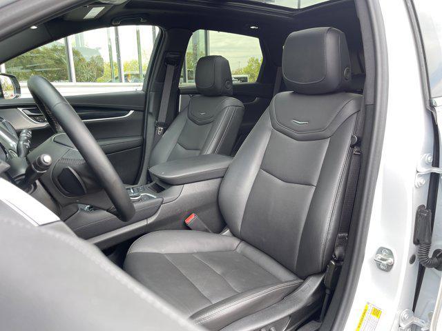 used 2025 Cadillac XT5 car, priced at $42,898