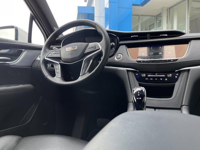 used 2025 Cadillac XT5 car, priced at $42,898