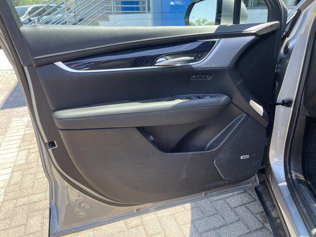 used 2025 Cadillac XT5 car, priced at $44,513