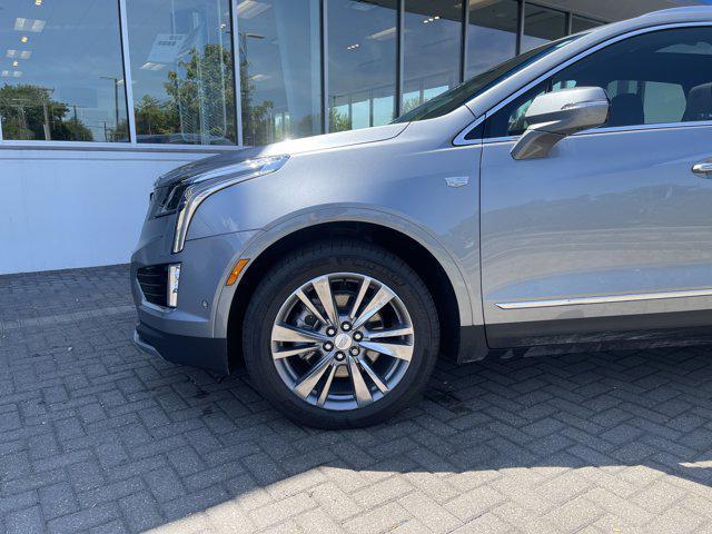 used 2025 Cadillac XT5 car, priced at $44,513