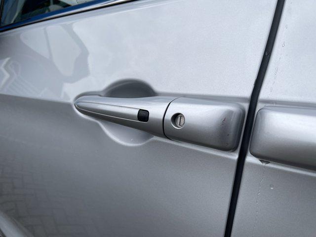 used 2024 Chrysler Pacifica car, priced at $28,971