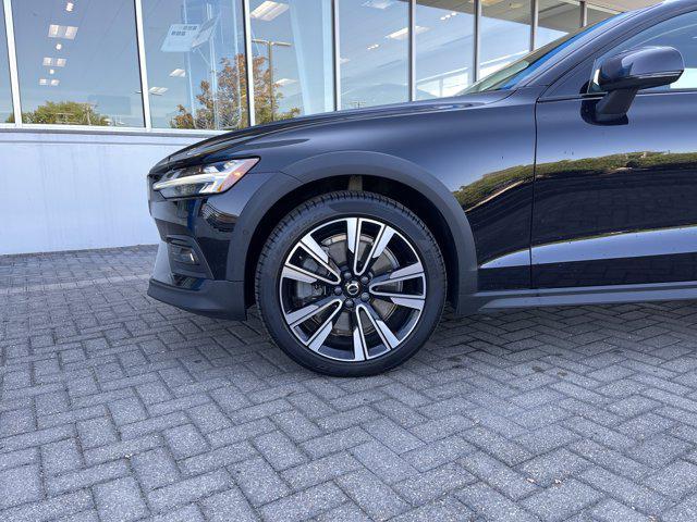 used 2022 Volvo V60 Cross Country car, priced at $29,313