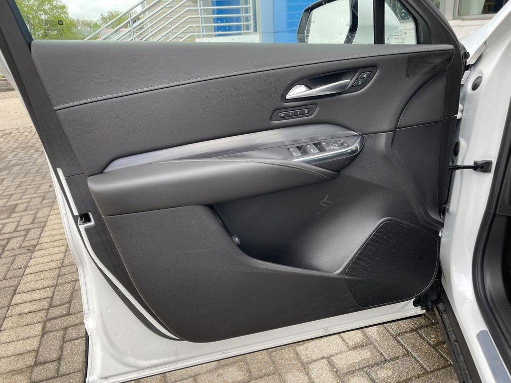 used 2025 Cadillac XT4 car, priced at $34,910