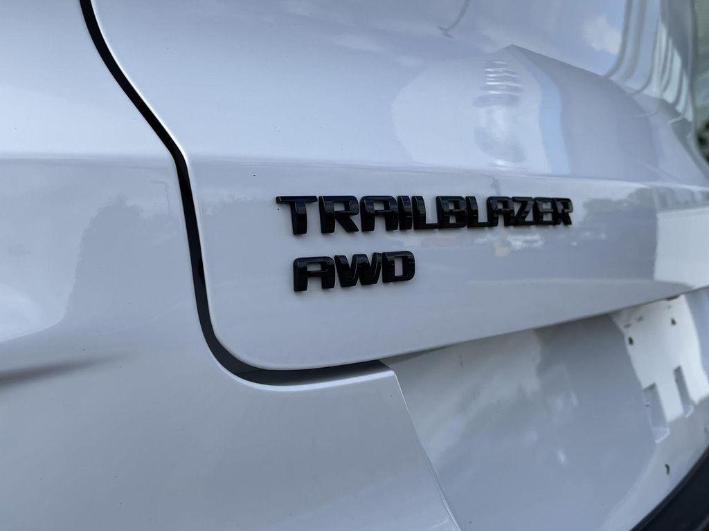 used 2024 Chevrolet TrailBlazer car, priced at $27,402