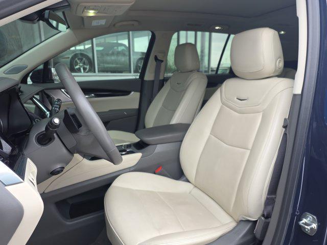 used 2025 Cadillac XT6 car, priced at $46,995