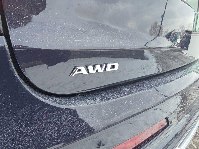 used 2025 Cadillac XT6 car, priced at $46,995