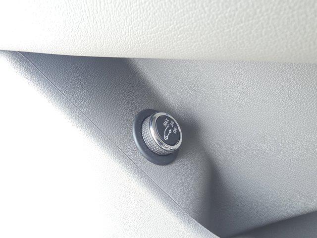 used 2025 Cadillac XT6 car, priced at $46,995