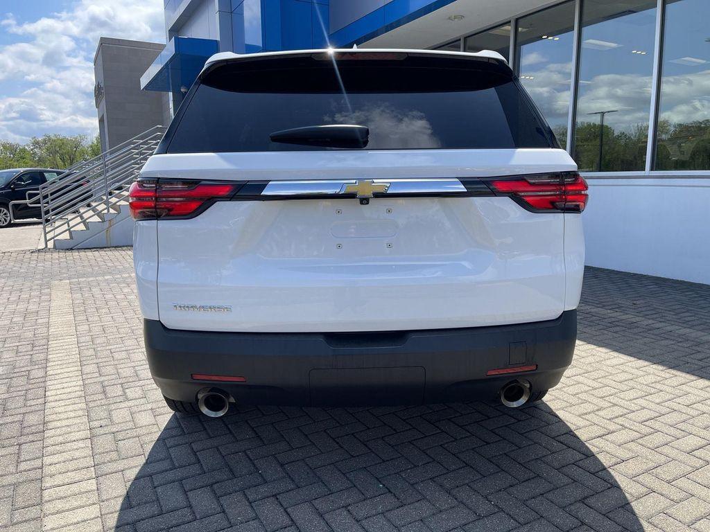 used 2023 Chevrolet Traverse car, priced at $28,402