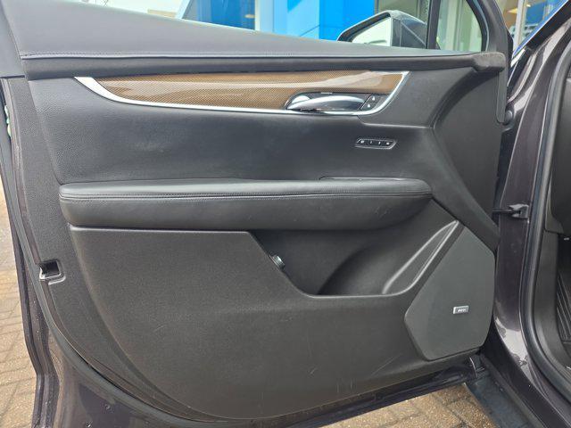 used 2018 Cadillac XT5 car, priced at $22,267