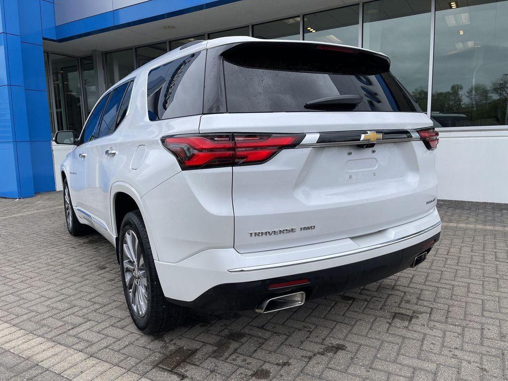 used 2023 Chevrolet Traverse car, priced at $40,061