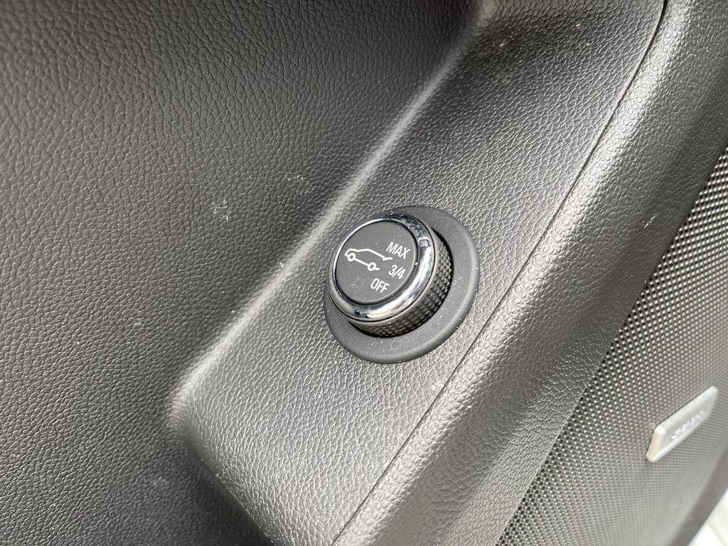 used 2023 Chevrolet Traverse car, priced at $40,061
