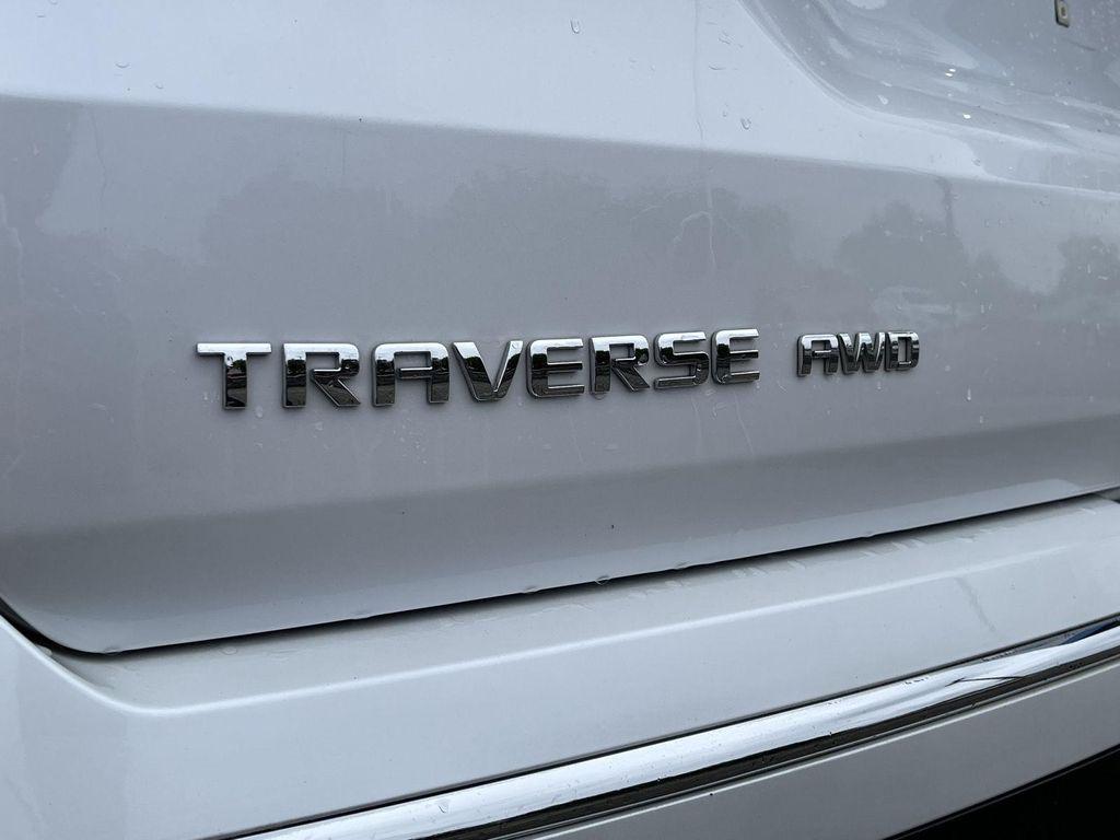 used 2023 Chevrolet Traverse car, priced at $40,061