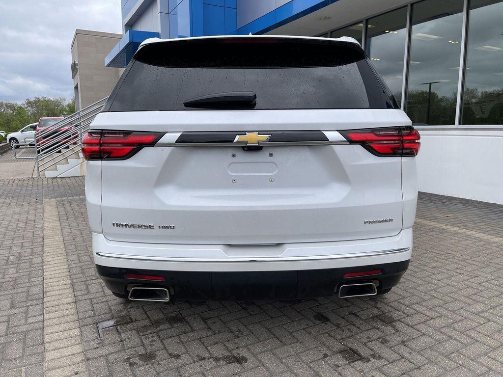 used 2023 Chevrolet Traverse car, priced at $40,061