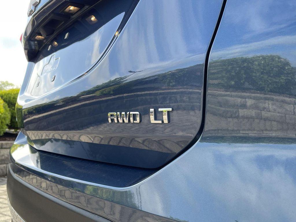 used 2024 Chevrolet Equinox car, priced at $23,291