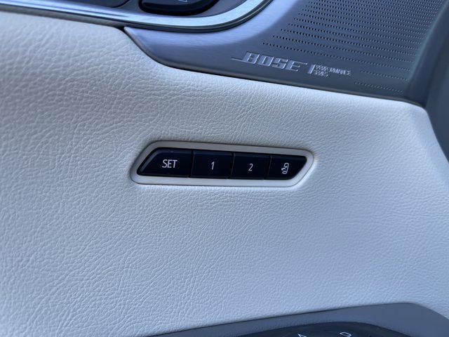 used 2023 Cadillac XT6 car, priced at $36,769