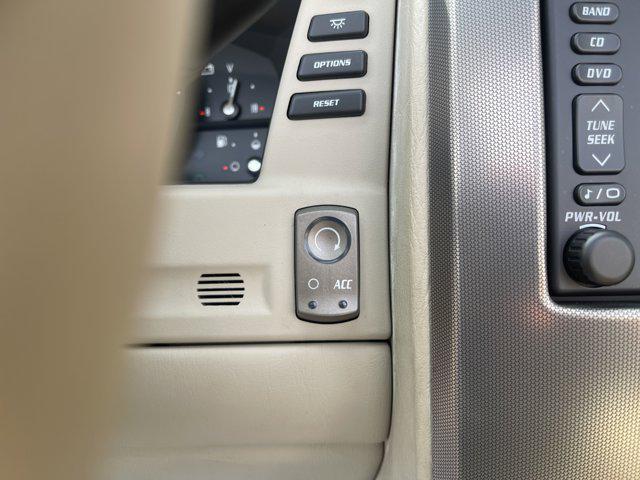 2005 Light Platinum Cadillac XLR