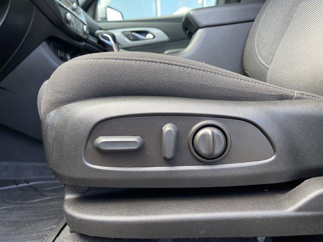 used 2023 Chevrolet Traverse car, priced at $30,076