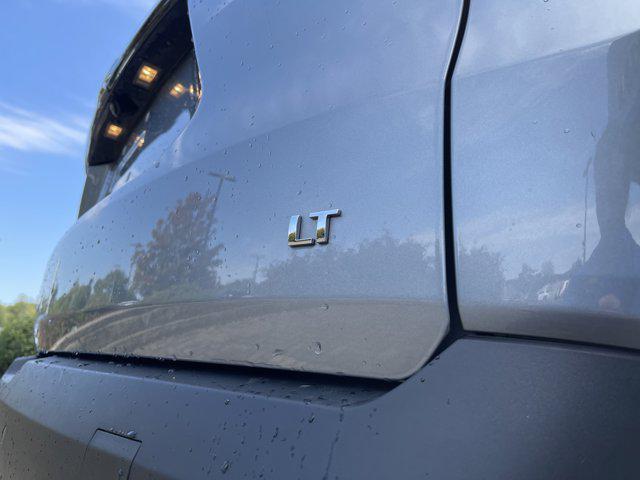 used 2023 Chevrolet Traverse car, priced at $30,076