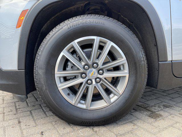 used 2023 Chevrolet Traverse car, priced at $30,076