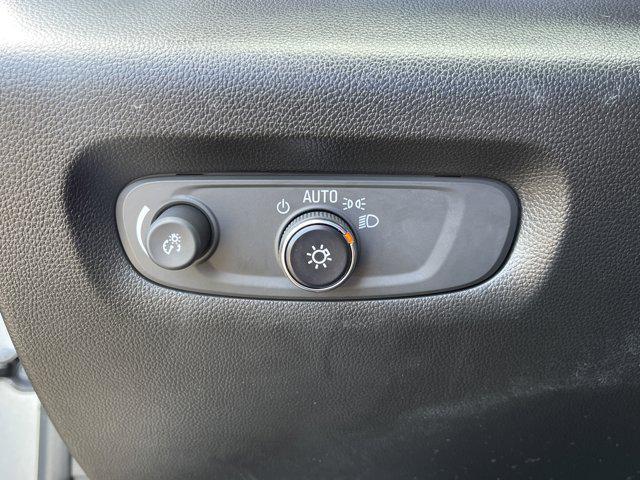 used 2023 Chevrolet Traverse car, priced at $30,076