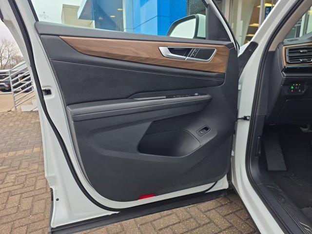 used 2024 Volkswagen Atlas car, priced at $27,887