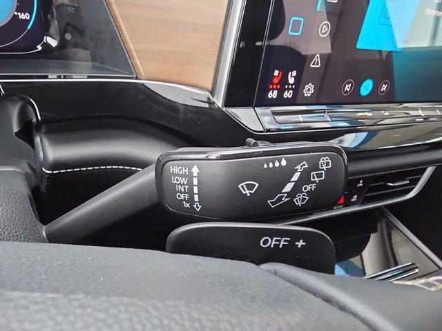 used 2024 Volkswagen Atlas car, priced at $27,887