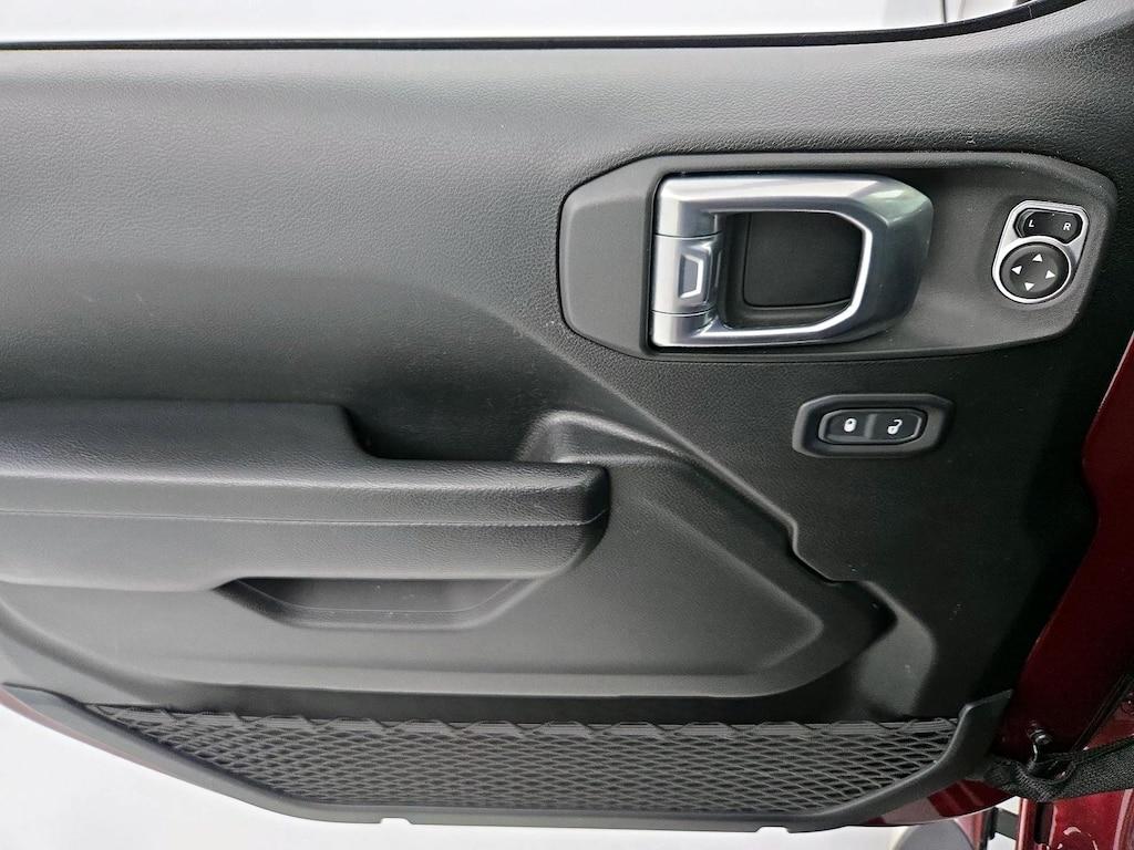 used 2021 Jeep Wrangler car, priced at $31,998