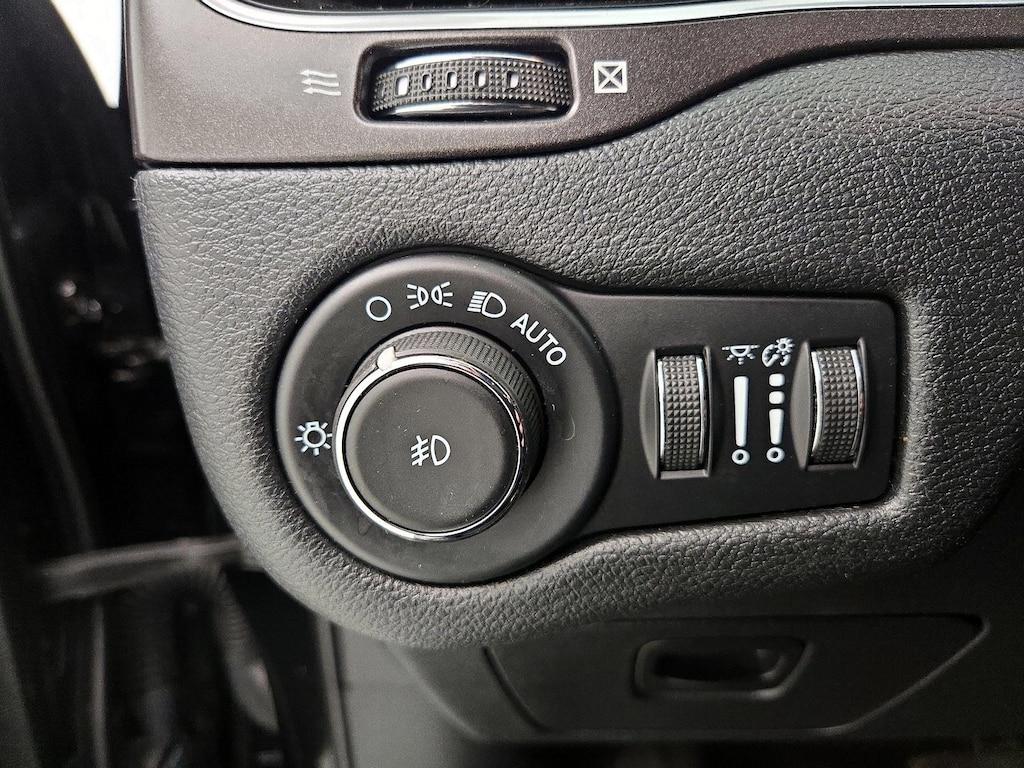 used 2022 Jeep Cherokee car, priced at $22,998