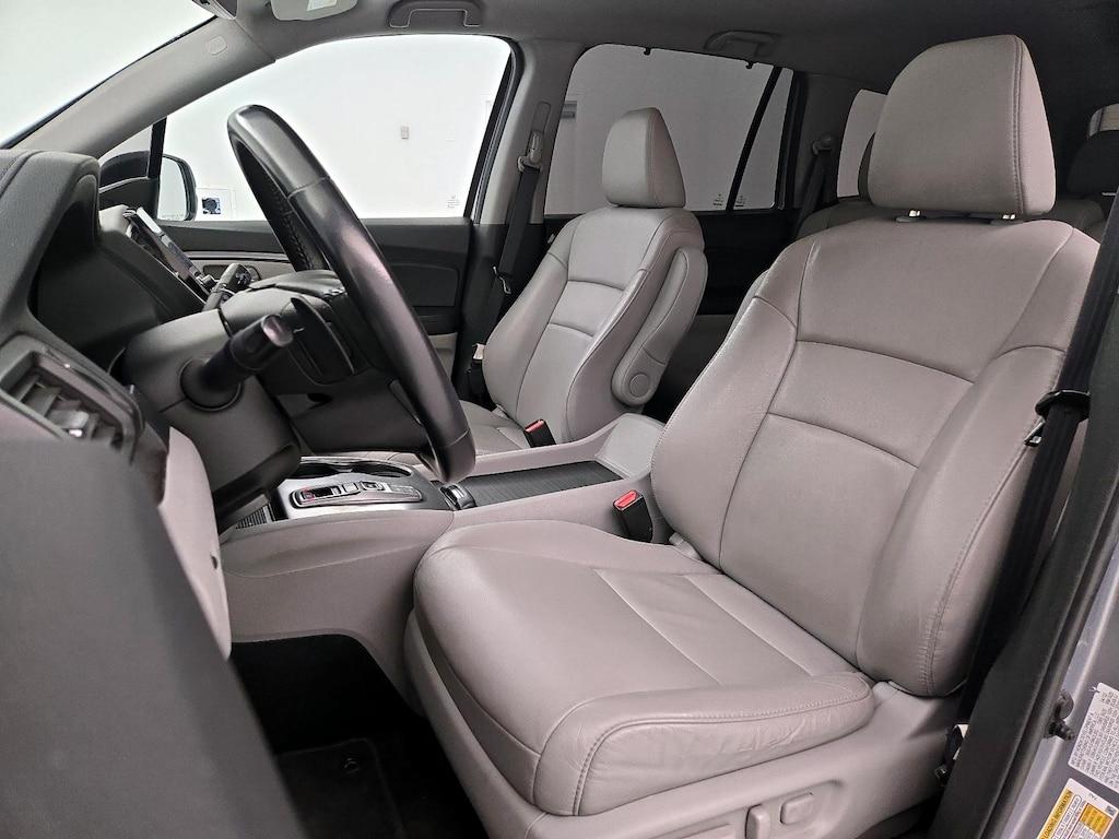 used 2022 Honda Pilot car, priced at $30,998