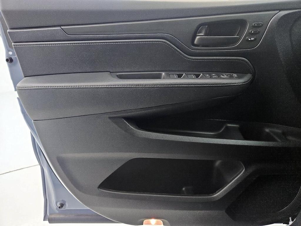 used 2024 Honda Odyssey car, priced at $40,998